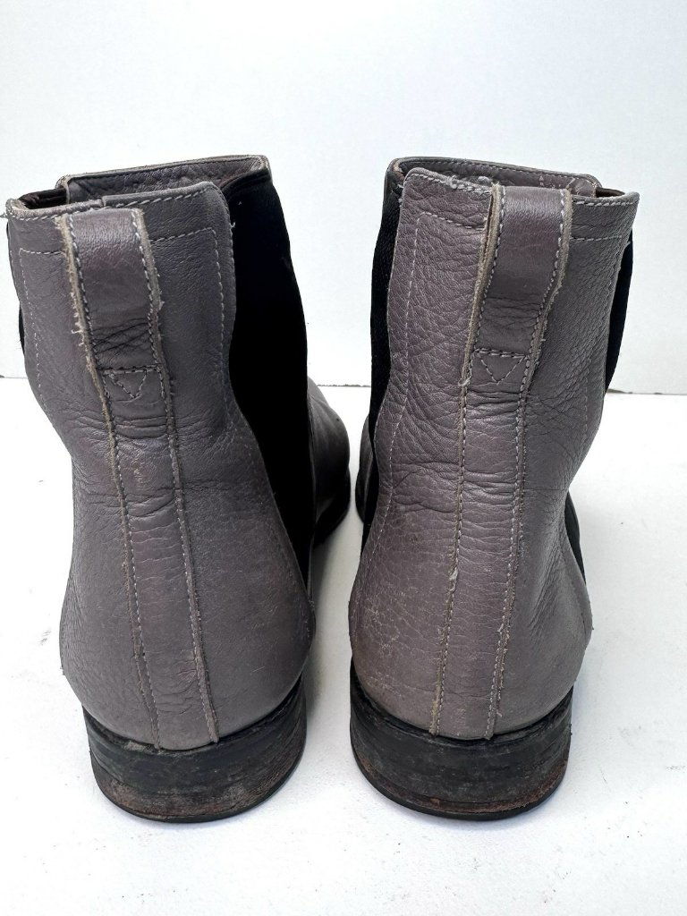 Poppy Barley Chelsea Boots Womens Size 8 Taupe Leather Pull On Ankle — image 5 of 8